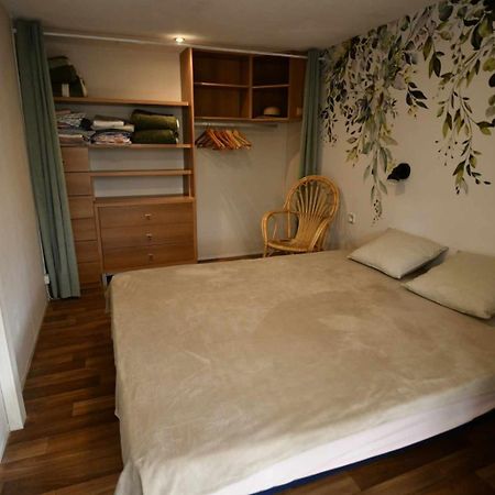 Mobil-Home Charmant Et Moderne Puget-sur Argens Bagian luar foto